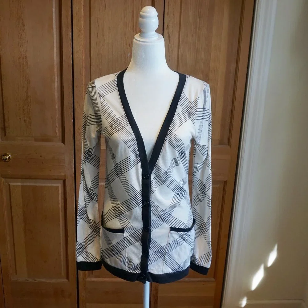 💚 URBAN OUTFITTERS Stripe Pattern Cardigan (M)